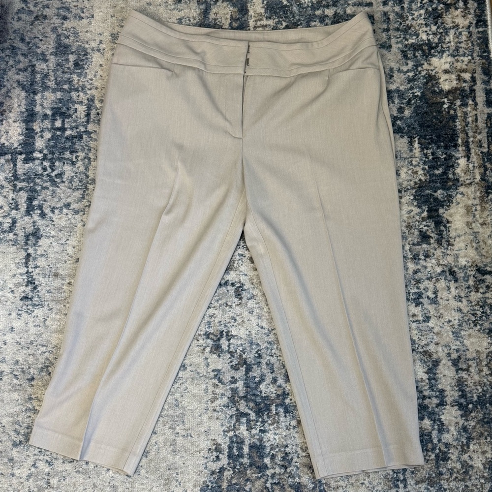 Maurice’s Khaki Capris